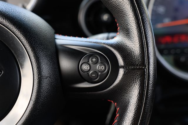 2011 MINI John Cooper Works Cooper Hardtop 2 Door - 22913055 - 26