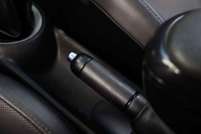 2011 MINI John Cooper Works Cooper Hardtop 2 Door - 22913055 - 37