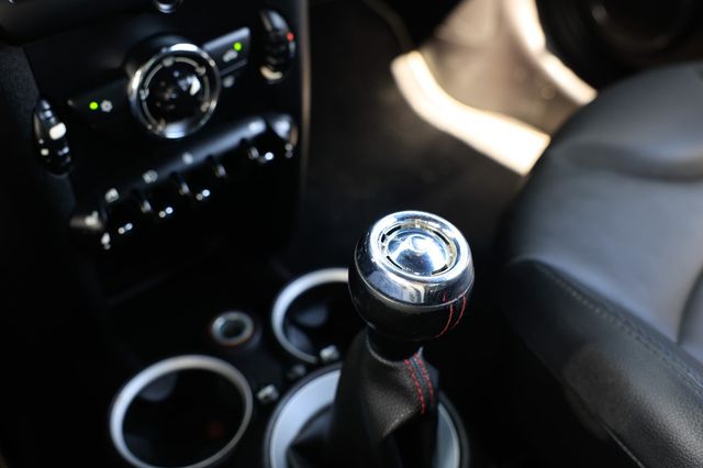 2011 MINI John Cooper Works Cooper Hardtop 2 Door - 22913055 - 38