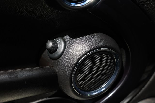 2011 MINI John Cooper Works Cooper Hardtop 2 Door - 22913055 - 42