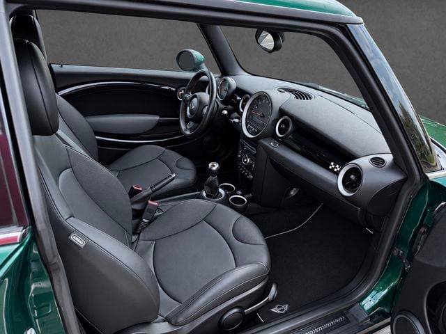 2011 MINI John Cooper Works JCW, CLEAN CARFAX, 6-SPD MANUAL, HOOD SCOOP, BREMBO BRAKES - 23079291 - 7