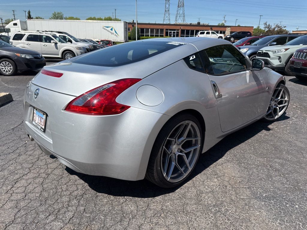 2011 Nissan 370Z 2dr Coupe Manual Touring - 23027777 - 6