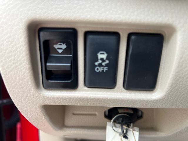 2011 Nissan Altima 2dr Coupe I4 CVT 2.5 S - 23028582 - 19