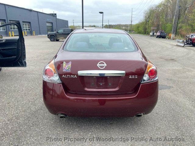 2011 Nissan Altima 4dr Sedan I4 CVT 2.5 S - 23022080 - 3