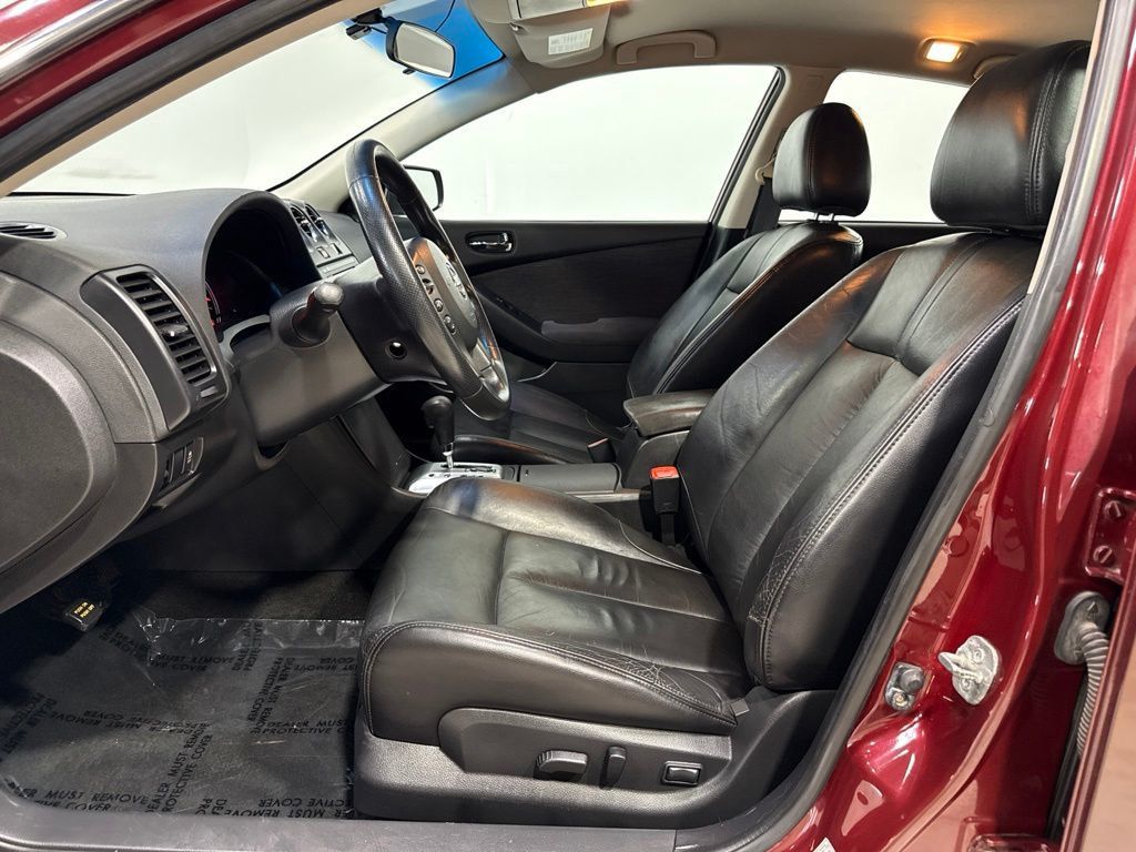 2011 Nissan Altima 4dr Sedan I4 CVT 2.5 S - 23038627 - 10