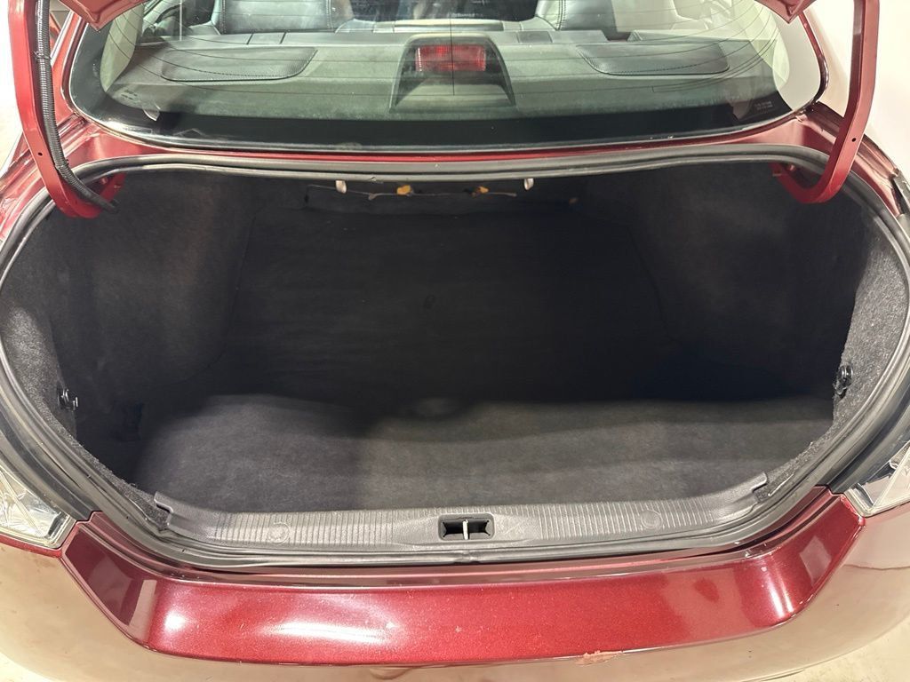 2011 Nissan Altima 4dr Sedan I4 CVT 2.5 S - 23038627 - 17