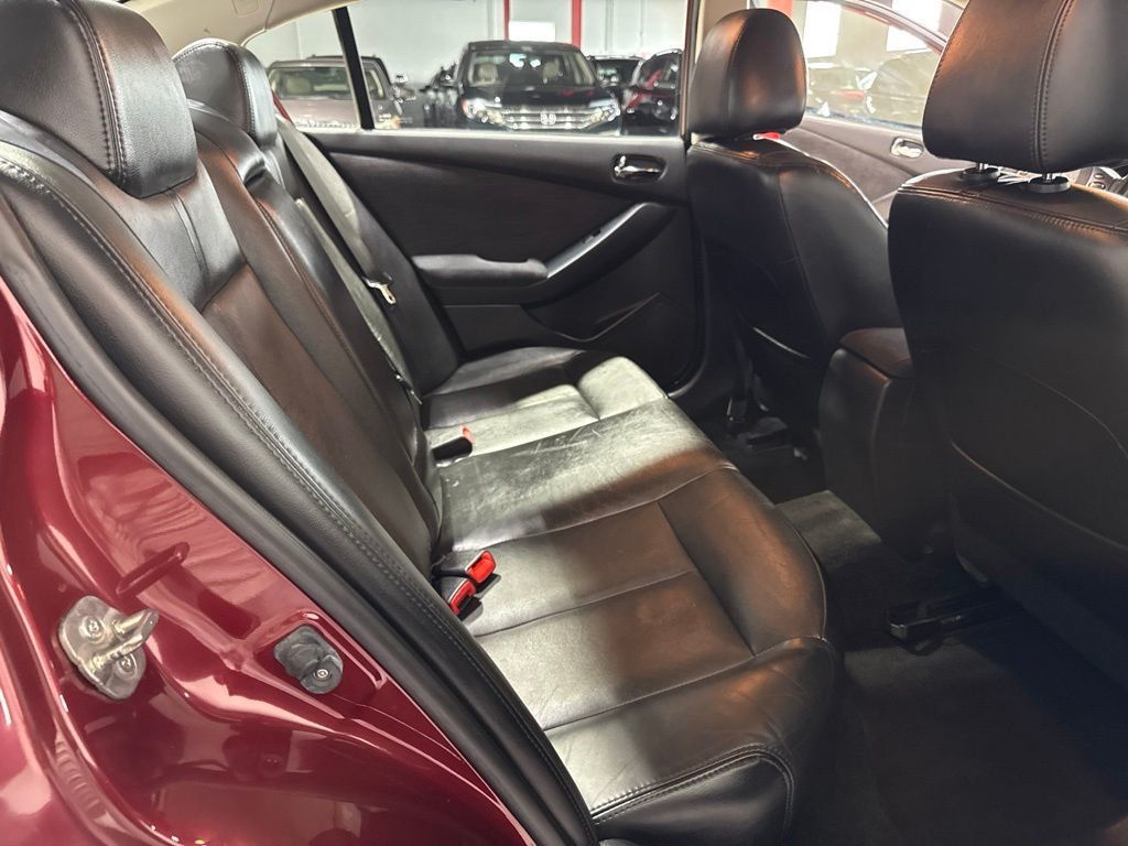 2011 Nissan Altima 4dr Sedan I4 CVT 2.5 S - 23038627 - 18