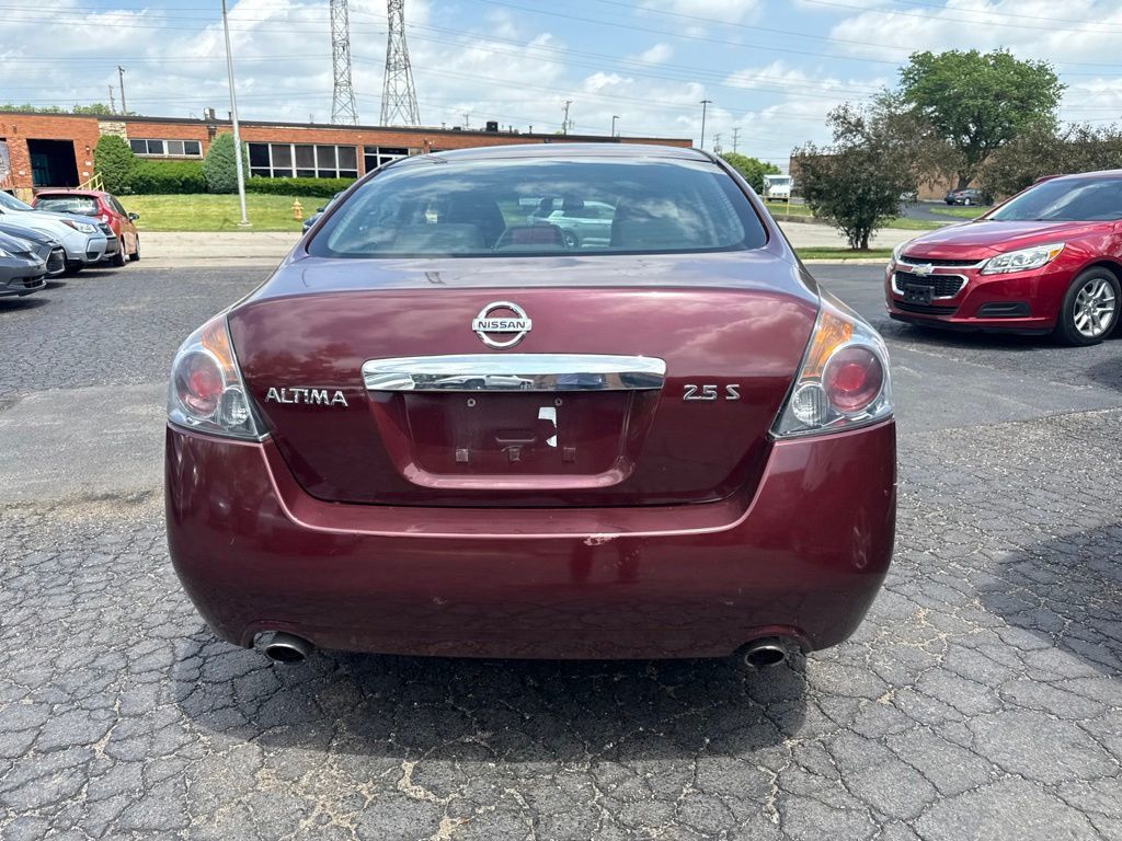 2011 Nissan Altima 4dr Sedan I4 CVT 2.5 S - 23038627 - 5