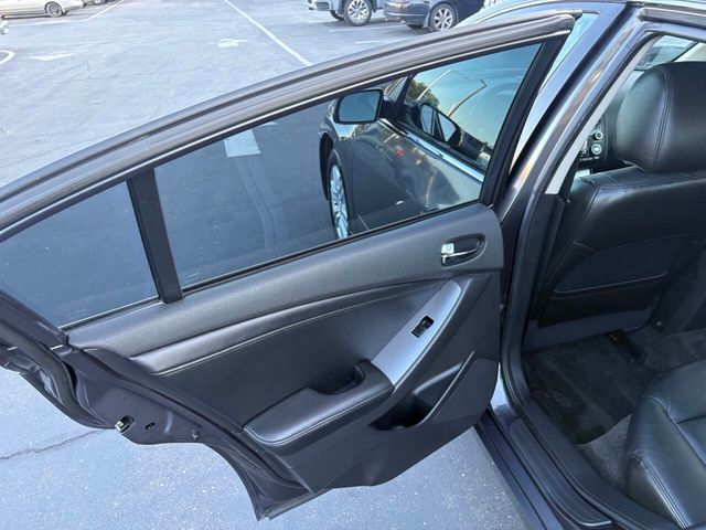 2011 Nissan Altima 4dr Sedan I4 CVT 2.5 SL - 23020840 - 24