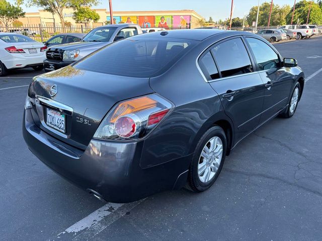 2011 Nissan Altima 4dr Sedan I4 CVT 2.5 SL - 23020840 - 4