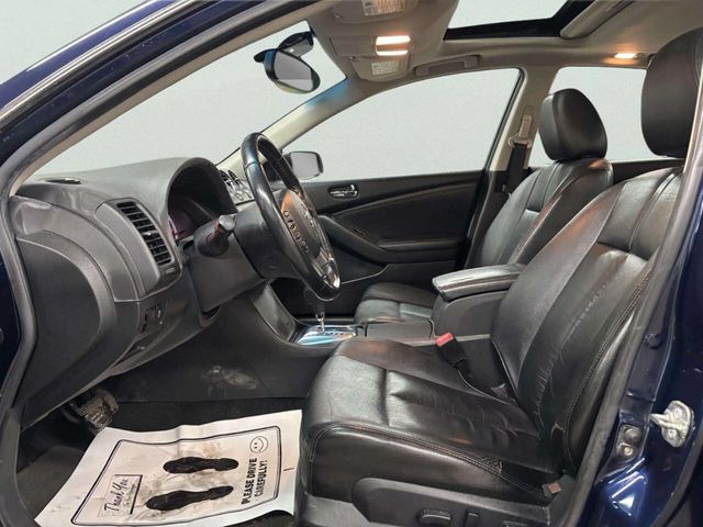 2011 Nissan Altima 4dr Sedan V6 CVT 3.5 SR - 22977670 - 10
