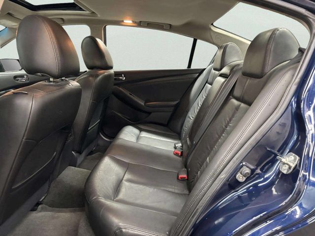 2011 Nissan Altima 4dr Sedan V6 CVT 3.5 SR - 22977670 - 13