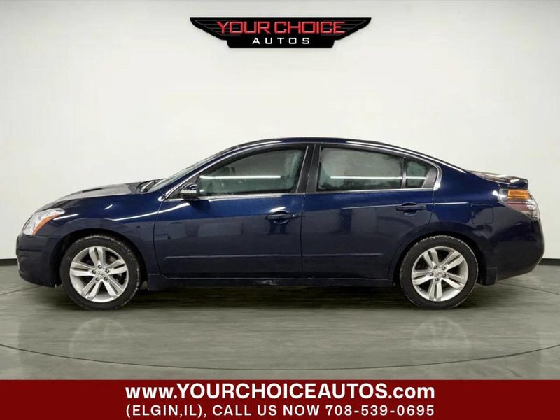 2011 Nissan Altima 4dr Sedan V6 CVT 3.5 SR - 22977670 - 1