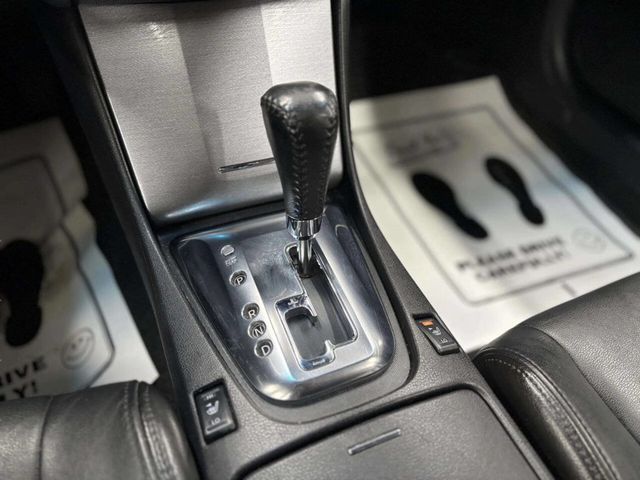 2011 Nissan Altima 4dr Sedan V6 CVT 3.5 SR - 22977670 - 24