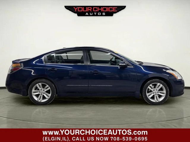 2011 Nissan Altima 4dr Sedan V6 CVT 3.5 SR - 22977670 - 5