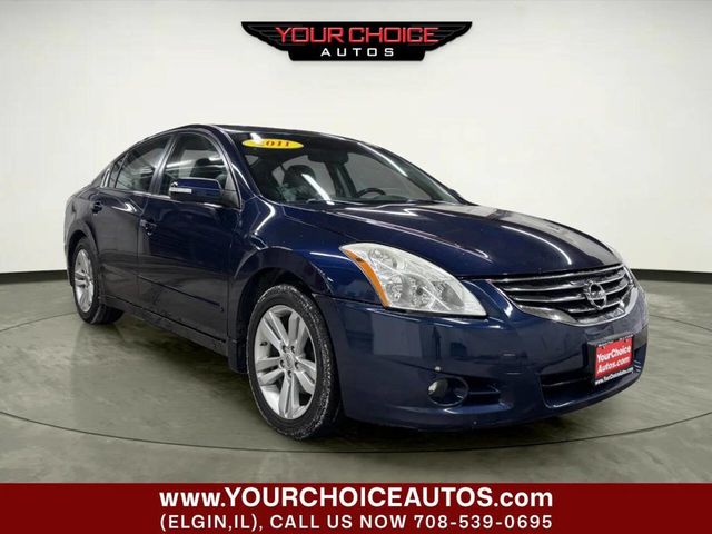 2011 Nissan Altima 4dr Sedan V6 CVT 3.5 SR - 22977670 - 6