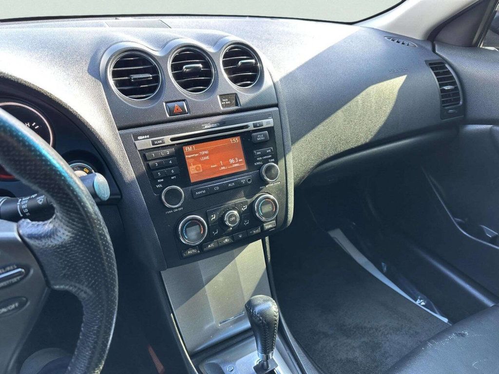 2011 Nissan Altima 4dr Sedan V6 CVT 3.5 SR - 22979244 - 25