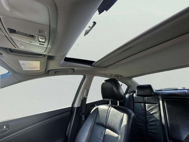 2011 Nissan Altima 4dr Sedan V6 CVT 3.5 SR - 22979244 - 27