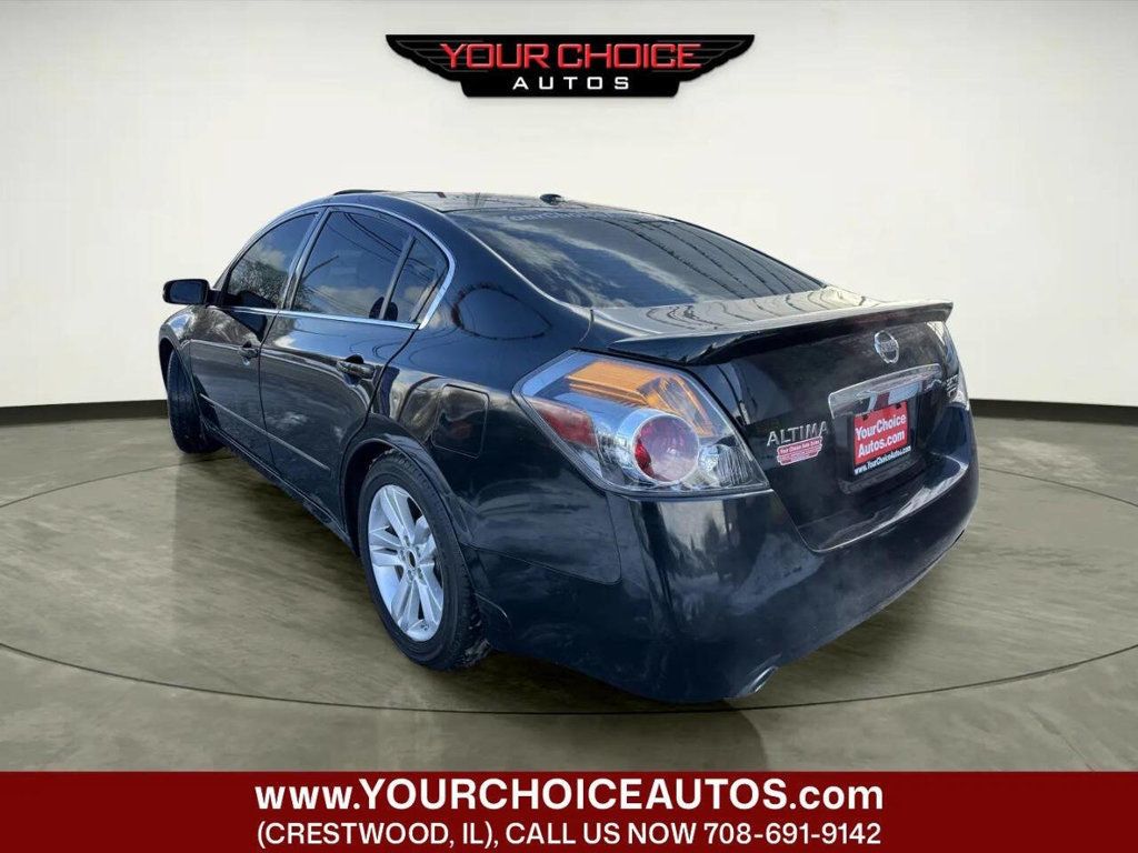 2011 Nissan Altima 4dr Sedan V6 CVT 3.5 SR - 22979244 - 2
