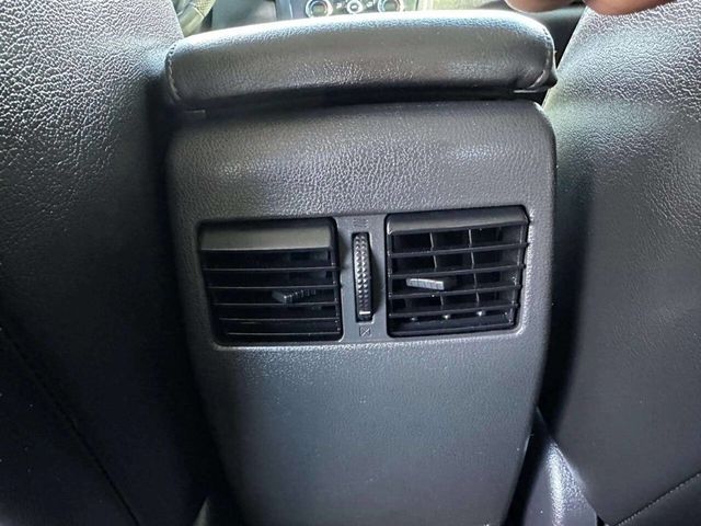 2011 Nissan Altima 4dr Sedan V6 CVT 3.5 SR - 22979244 - 31