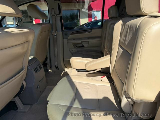 2011 Nissan Armada 2WD 4dr Platinum - 22987102 - 4