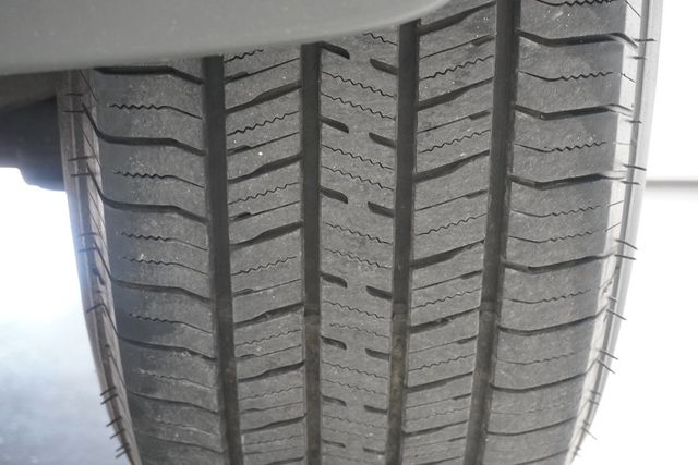 2011 Nissan Frontier 2WD Crew Cab LWB Automatic SV - 22993039 - 21