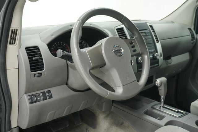 2011 Nissan Frontier 2WD Crew Cab LWB Automatic SV - 22993039 - 8