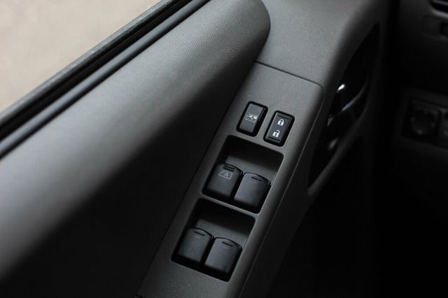 2011 Nissan Frontier ONE OWNER SV W/ NEW BRAKE SERVICE - 22992372 - 19