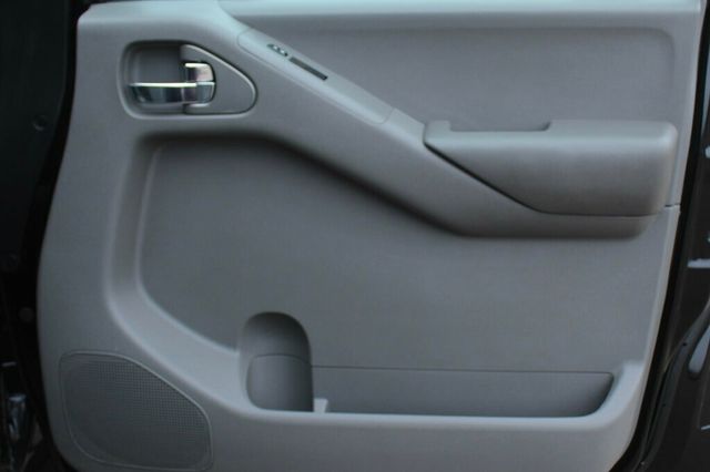 2011 Nissan Frontier ONE OWNER SV W/ NEW BRAKE SERVICE - 22992372 - 5