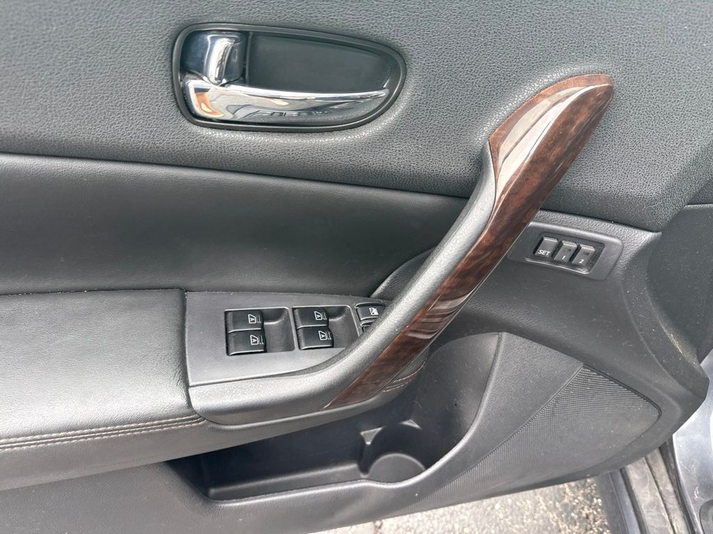 2011 Nissan Maxima 4dr Sedan V6 CVT 3.5 SV - 23062846 - 10