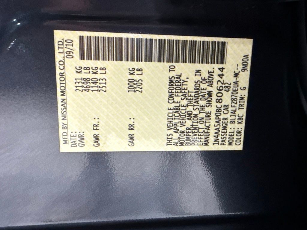 2011 Nissan Maxima 4dr Sedan V6 CVT 3.5 SV - 23062846 - 26
