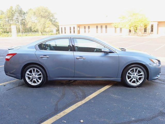 2011 Nissan Maxima 4dr Sedan V6 CVT 3.5 SV - 22932317 - 7