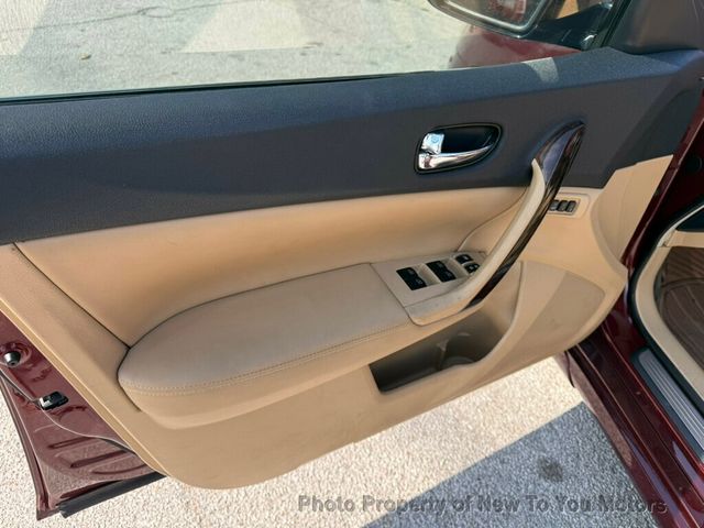 2011 Nissan Maxima 4dr Sedan V6 CVT 3.5 SV - 22991942 - 17