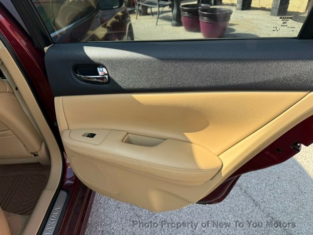 2011 Nissan Maxima 4dr Sedan V6 CVT 3.5 SV - 22991942 - 18