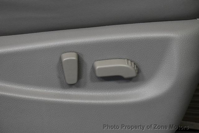 2011 Nissan Quest 4dr LE - 22398973 - 25