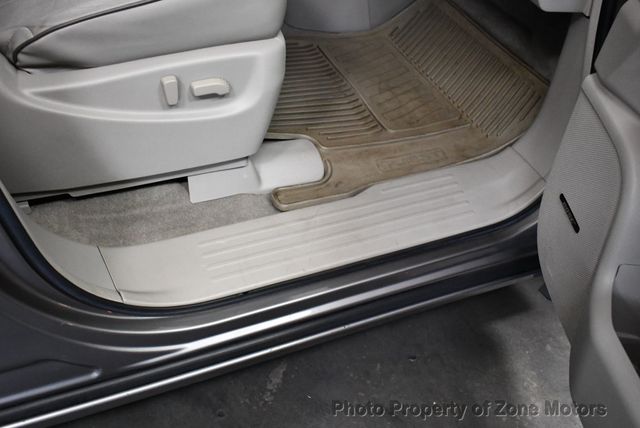 2011 Nissan Quest 4dr LE - 22398973 - 27