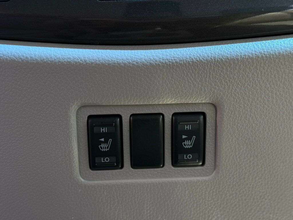 2011 Nissan Quest 4dr SL - 22897136 - 16