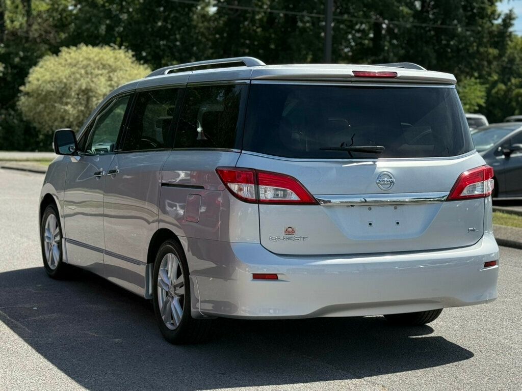 2011 Nissan Quest 4dr SL - 22897136 - 17