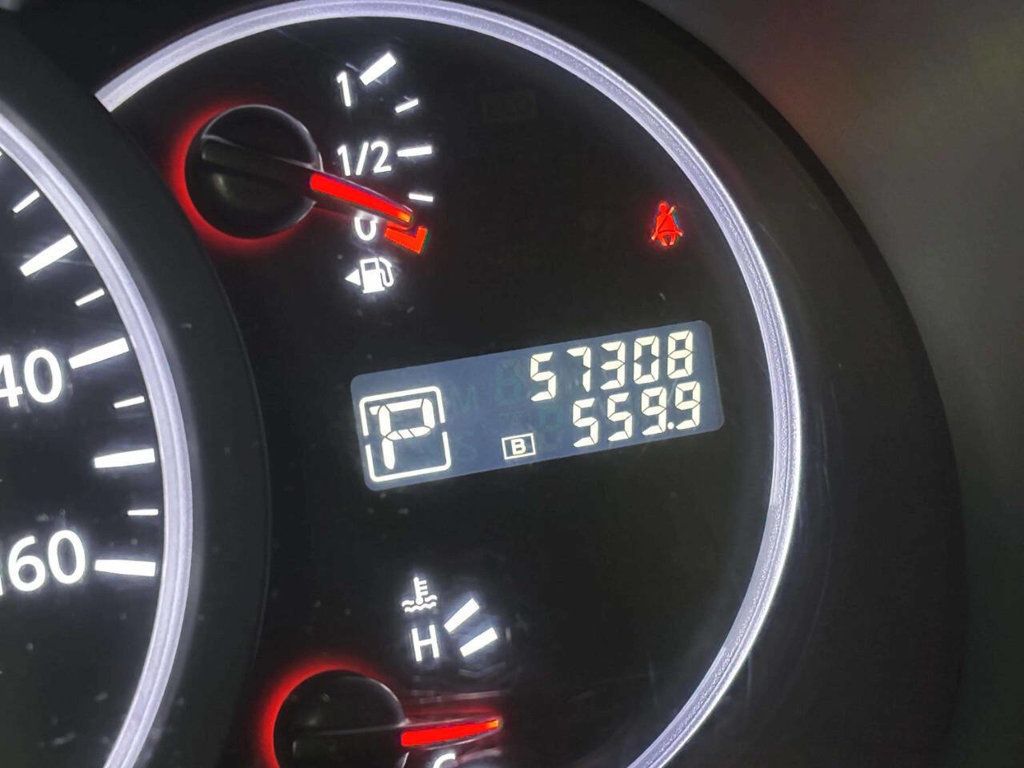 2011 Nissan Quest 4dr SL - 23000579 - 36