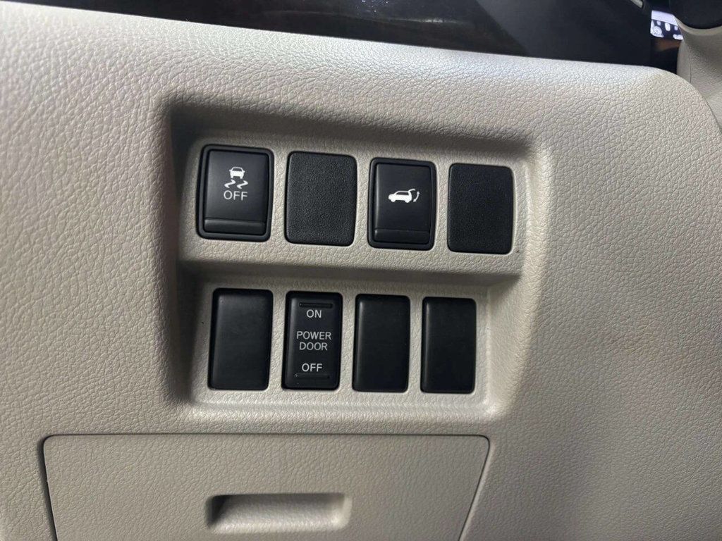 2011 Nissan Quest 4dr SL - 23000579 - 37