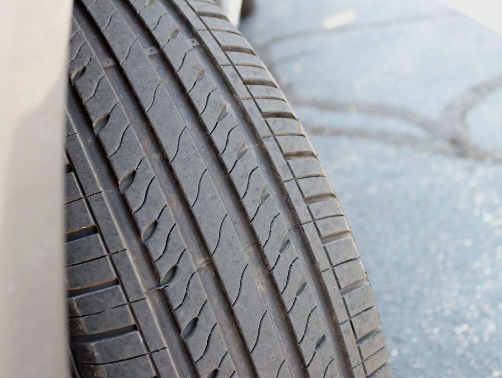 2011 Nissan Rogue AWD 4dr S - 22914921 - 24