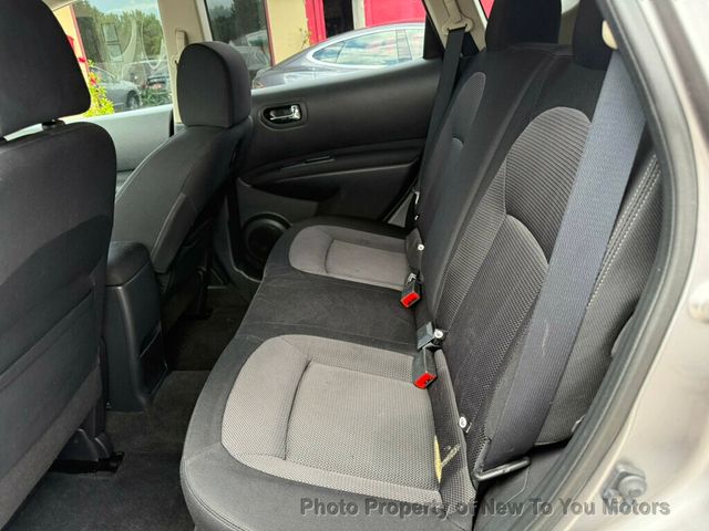 2011 Nissan Rogue FWD 4dr SV - 23032261 - 5