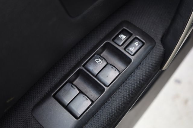 2011 Nissan Rogue S - 23000707 - 24