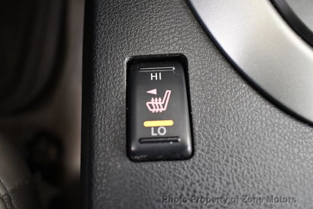 2011 Nissan Rogue SL With Leather  & Sunroof & Navigation - 22381528 - 27