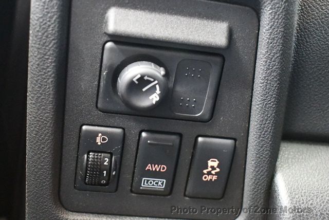 2011 Nissan Rogue SL With Leather  & Sunroof & Navigation - 22381528 - 29