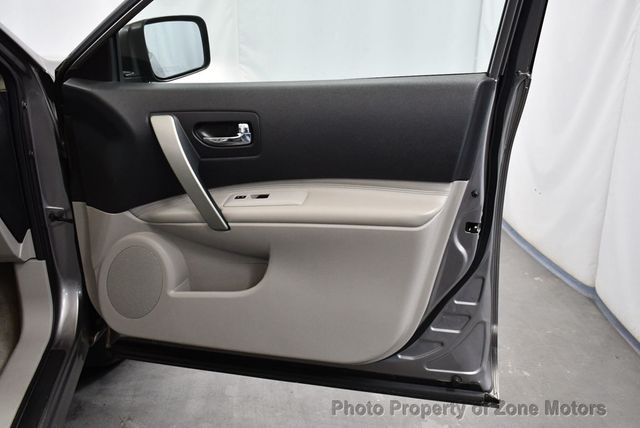 2011 Nissan Rogue SL With Leather  & Sunroof & Navigation - 22381528 - 34