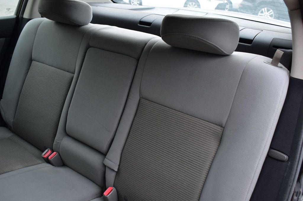 2011 Nissan Sentra 4dr Sedan I4 CVT 2.0 S - 22943438 - 19