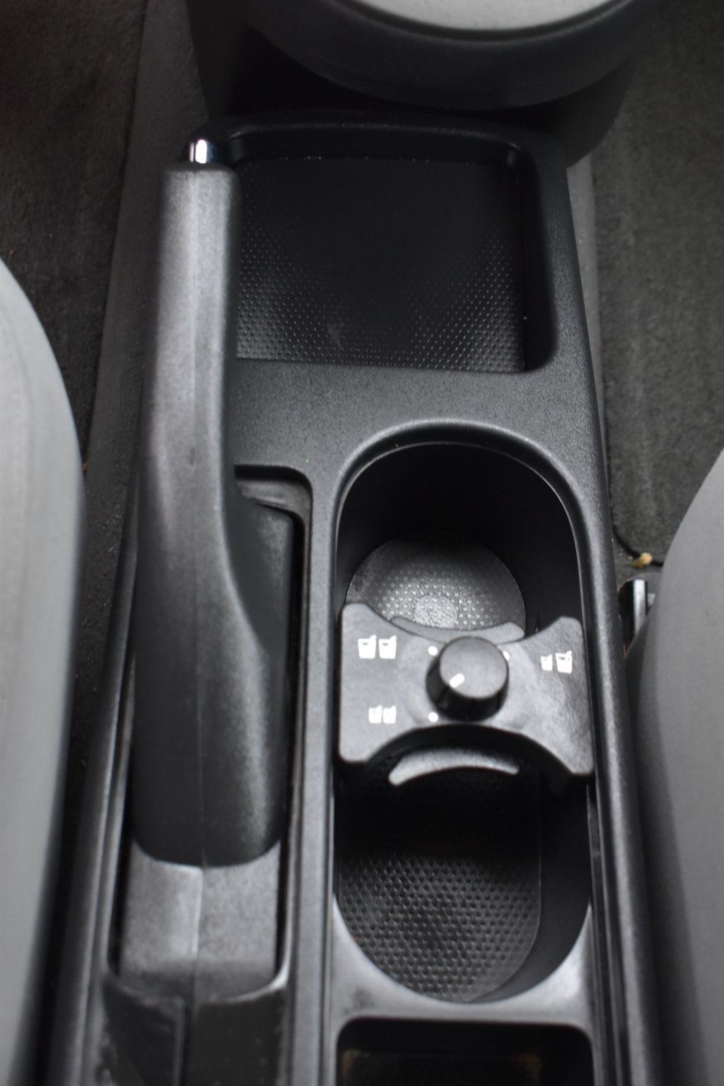 2011 Nissan Sentra 4dr Sedan I4 CVT 2.0 S - 22943438 - 31