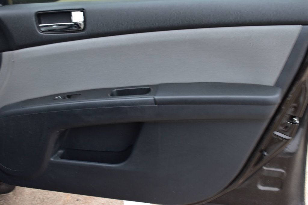 2011 Nissan Sentra 4dr Sedan I4 CVT 2.0 S - 22943438 - 34