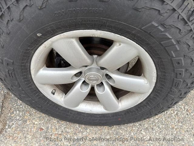 2011 Nissan Titan 2WD Crew Cab SWB SV - 23002776 - 12